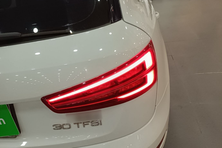 Audi Q3 2019 #8 Audi Q3 2019 car image #8