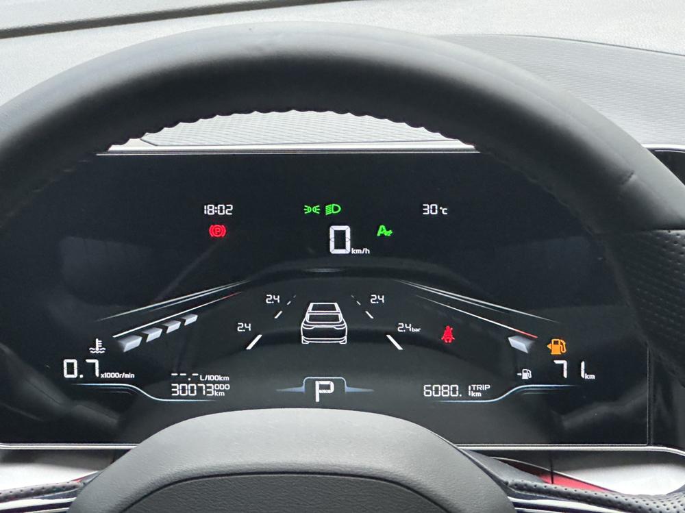 GEELY Coolray 2023 #12 GEELY Coolray 2023 car image #12