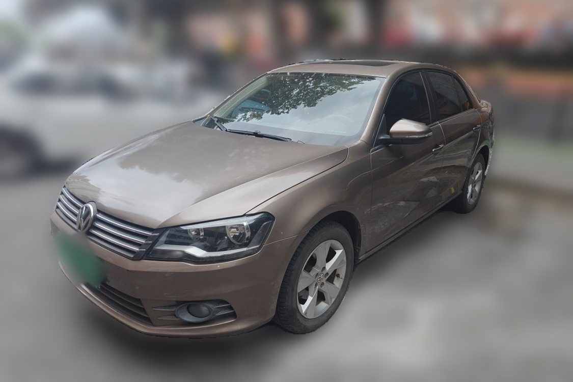 Volkswagen Bora 2013 car image 