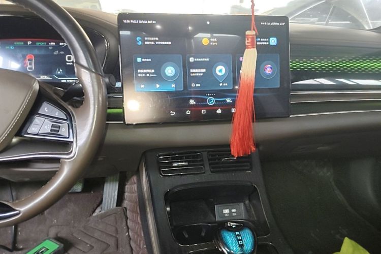 BYD Han 2022 car image #13