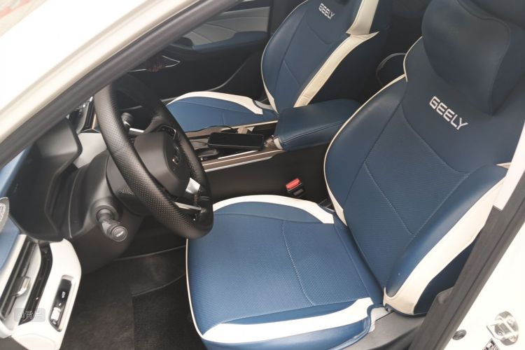 GEELY Emgrand 2023 car image #17