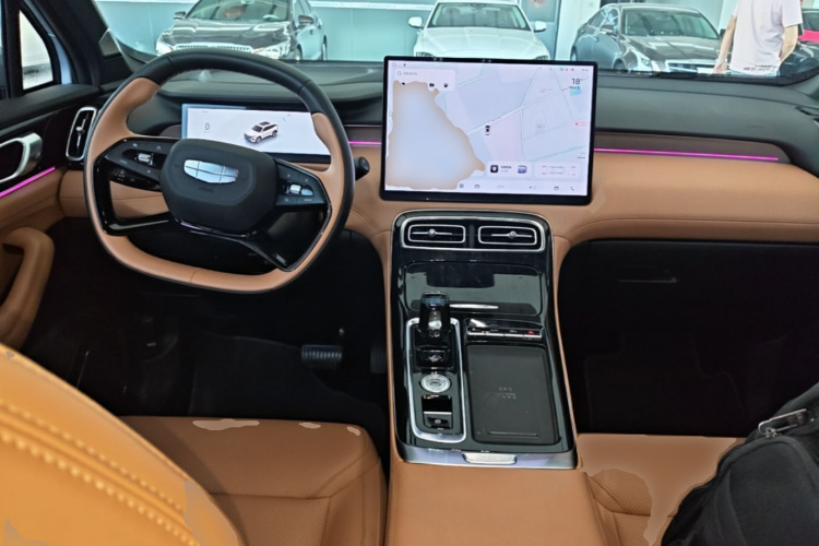 GEELY Boyue L 2026 #10 GEELY Boyue L 2026 immagine di auto #10