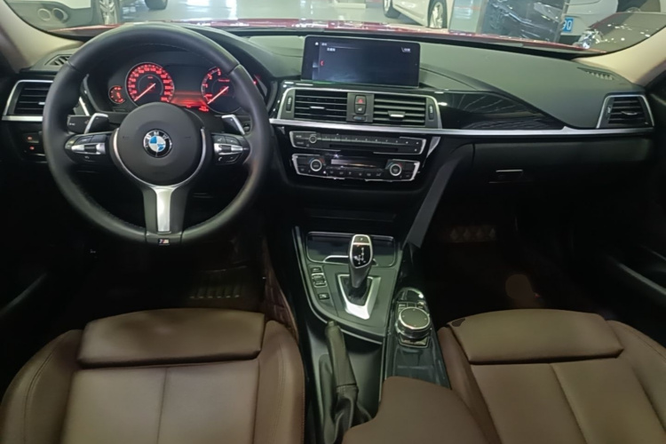 BMW 3 Series 2018 #10 BMW 3 Series 2018 car image #10