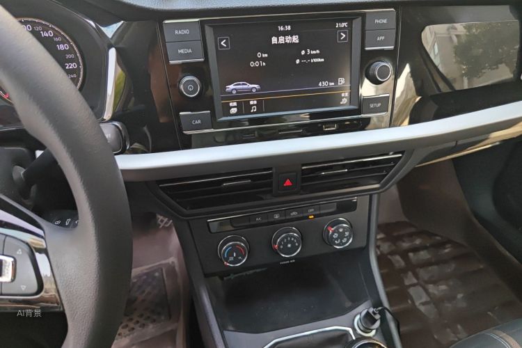 Volkswagen Lavida 2019 car image #15