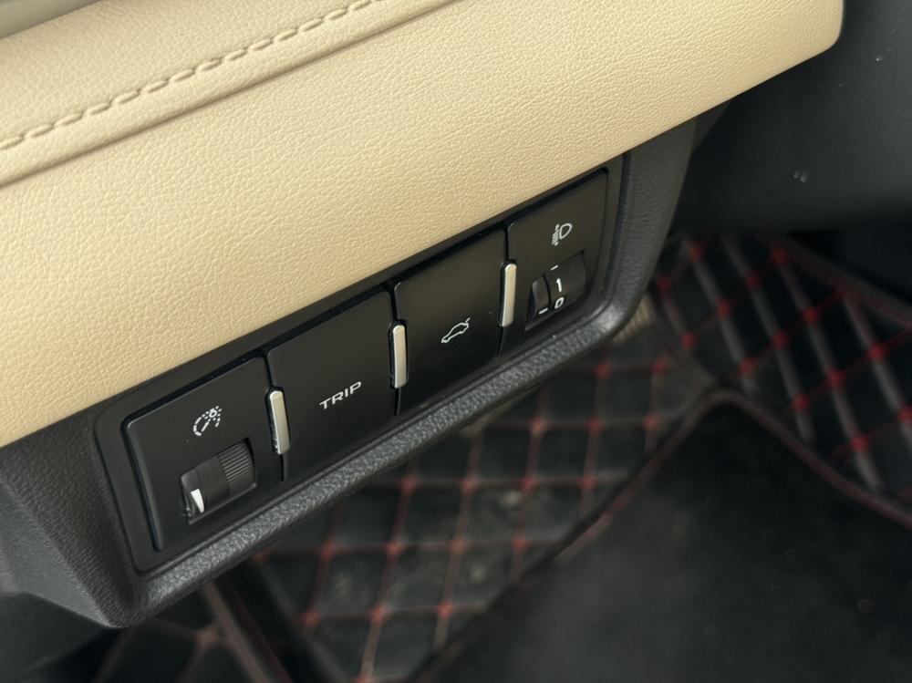 GEELY Emgrand 2018 #13 GEELY Emgrand 2018 car image #13