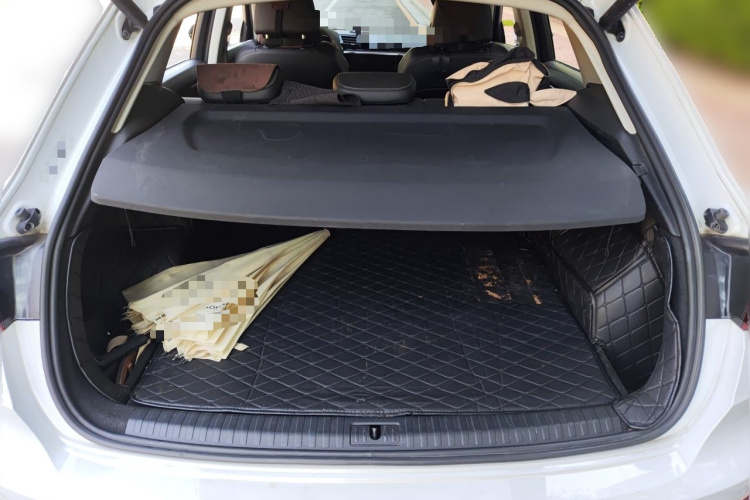 Audi Q3 2019 car image #21