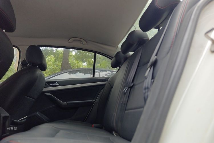 Volkswagen Lavida 2017 car image #19