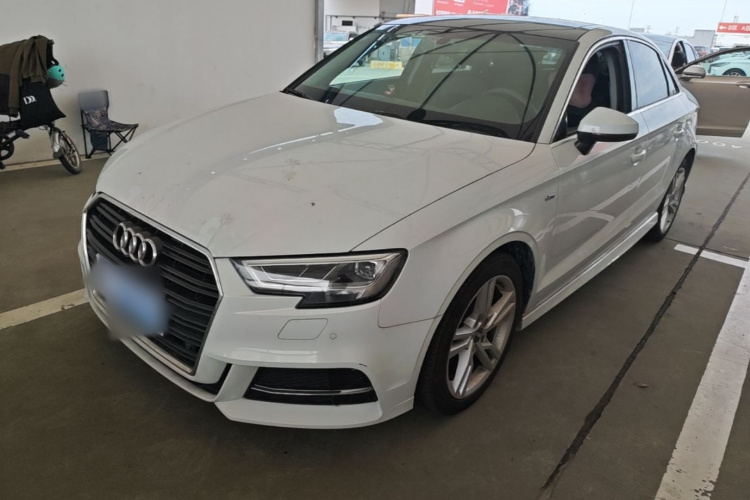Audi A3 2019 صورة سيارة #2