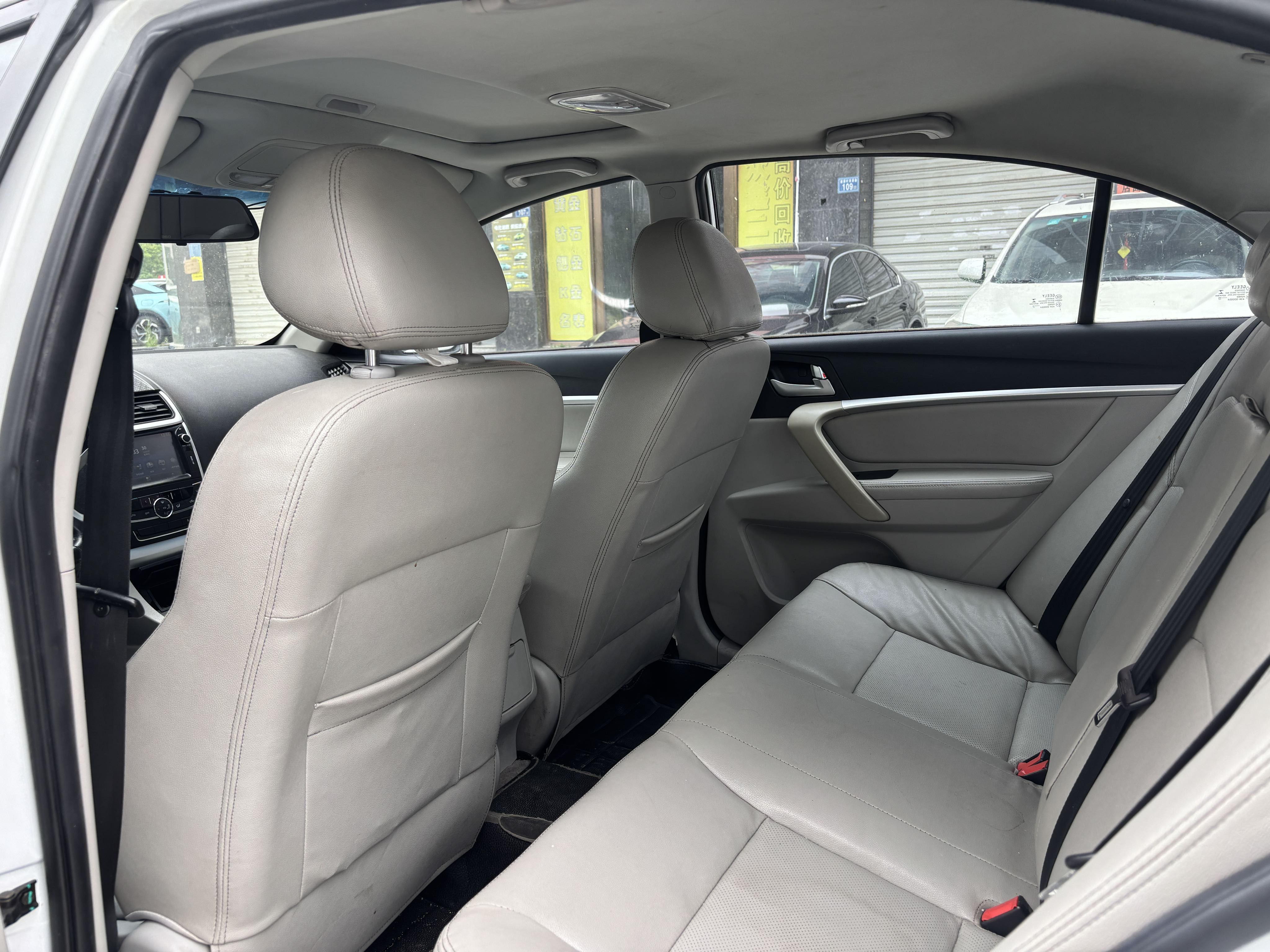 GEELY Emgrand 2015 #7 GEELY Emgrand 2015 car image #7