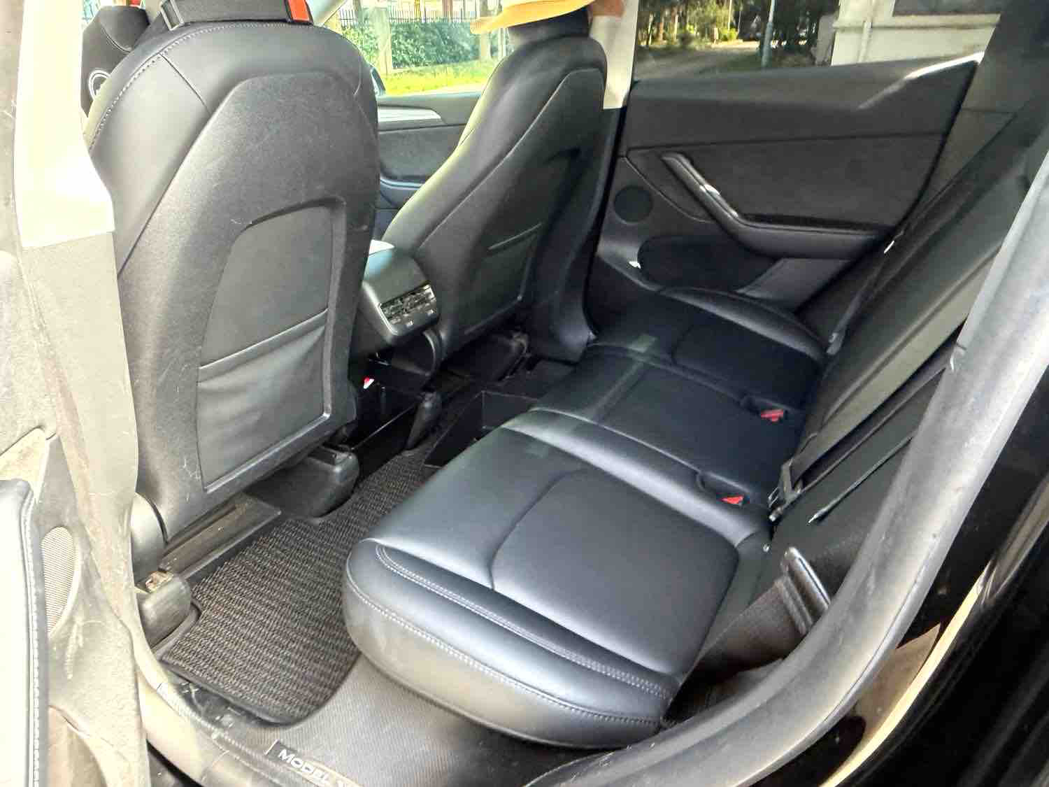 Tesla Model Y 2024 car image #3