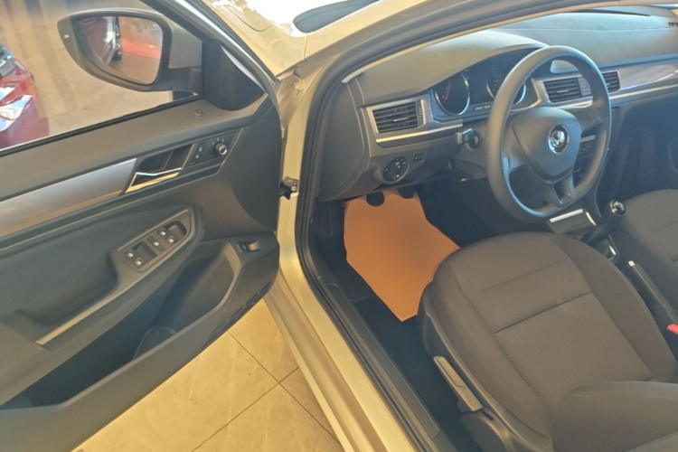 Volkswagen Bora 2017 #16 Volkswagen Bora 2017 صورة سيارة #16
