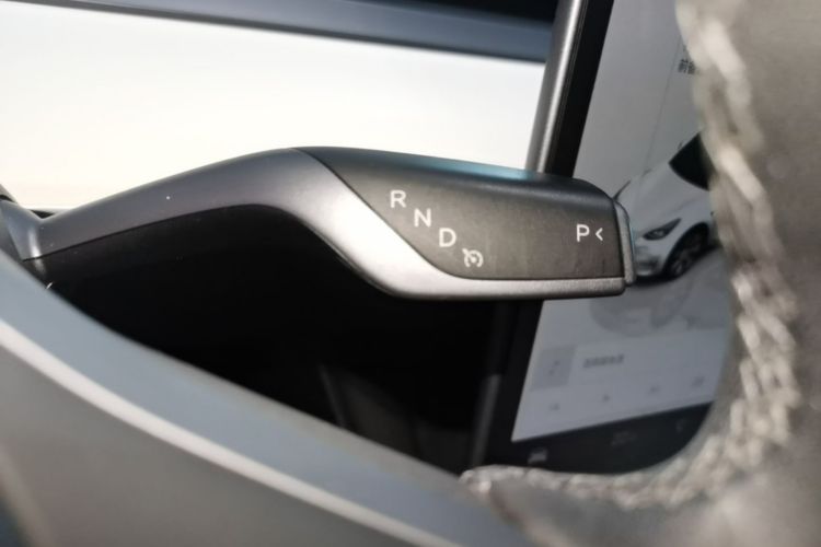 Tesla Model Y 2022 #14 Tesla Model Y 2022 immagine di auto #14