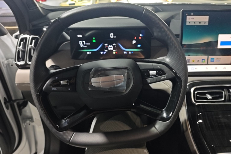 GEELY Boyue L 2026 car image #11