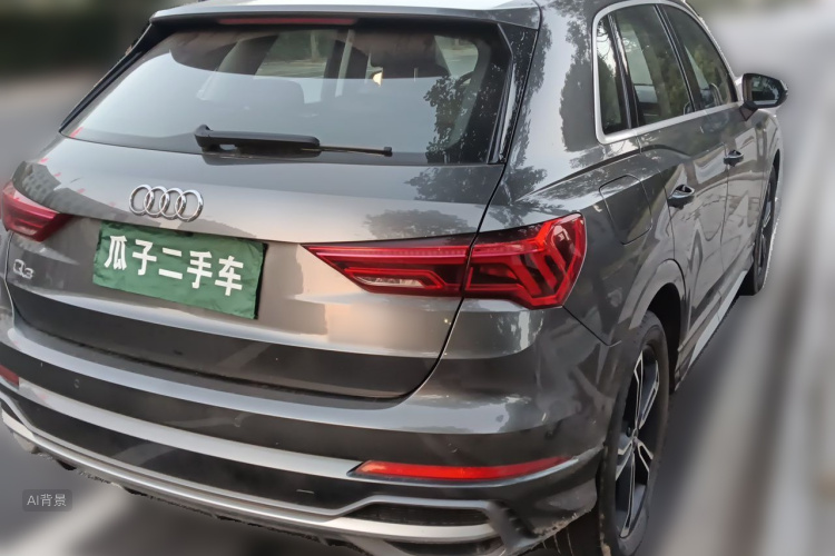 Audi Q3 2022 car image #7