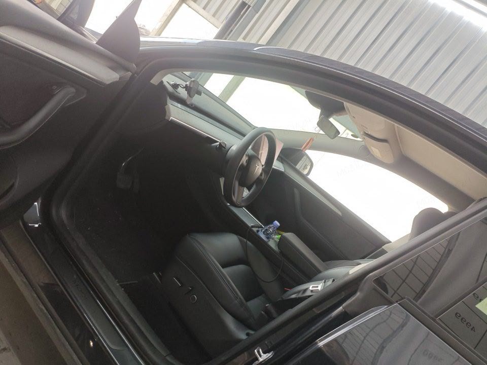 Tesla Model Y 2024 car image #8