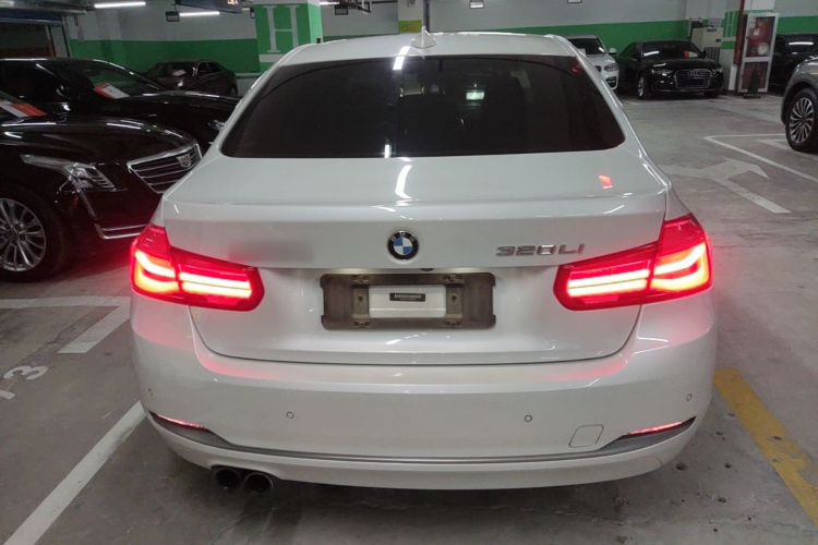 BMW 3 Series 2017 #6 BMW 3 Series 2017 car image #6