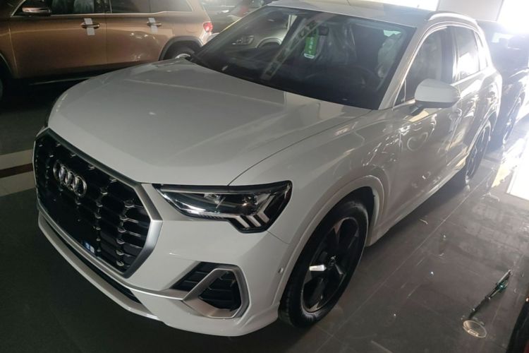 Audi Q3 2023 #2 Audi Q3 2023 car image #2