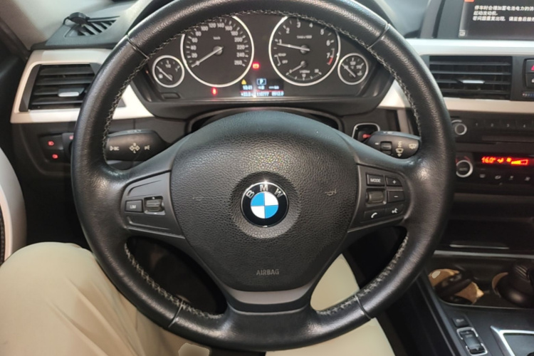 BMW 3 Series 2015 #11 BMW 3 Series 2015 car image #11