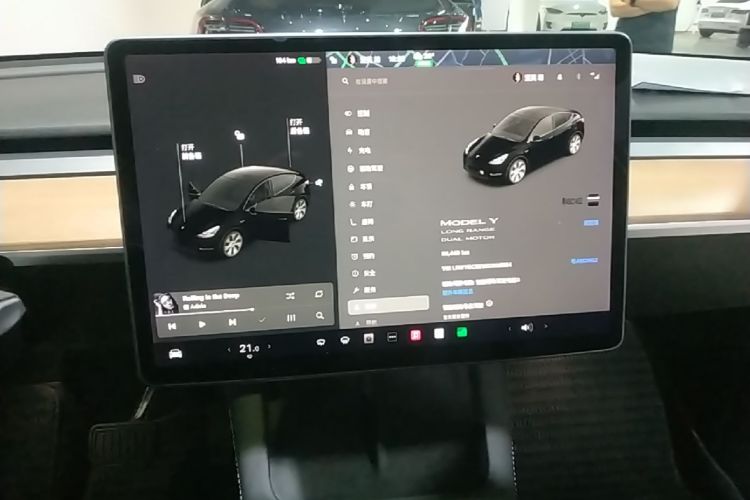 Tesla Model Y 2021 #13 Tesla Model Y 2021 car image #13