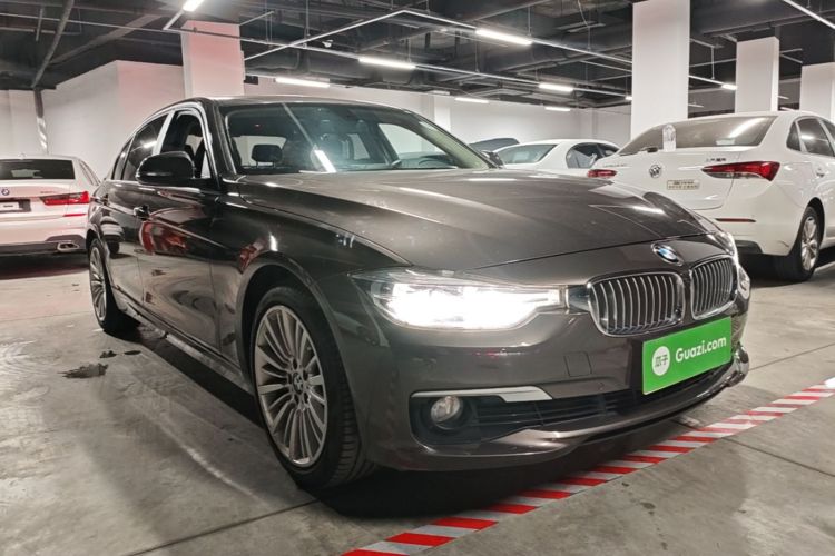 BMW 3 Series 2018 car image #4