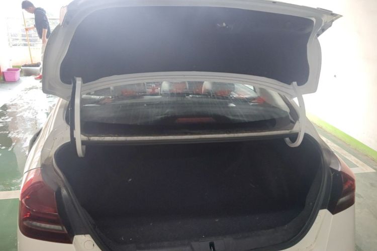 GEELY Emgrand 2021 car image #19