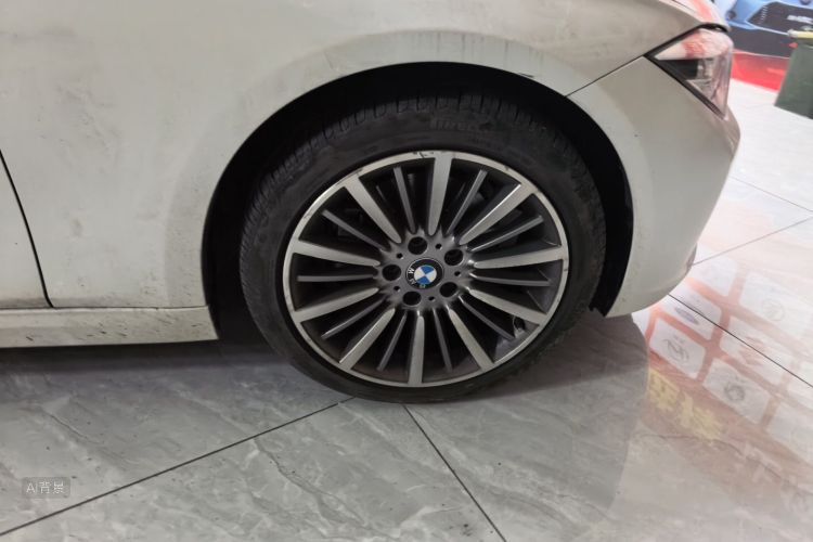 BMW 3 Series 2019 #9 BMW 3 Series 2019 car image #9