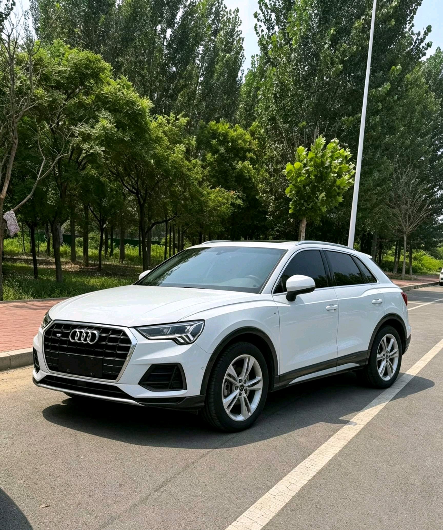 Audi Q3 2023 Audi Q3 2023 car image