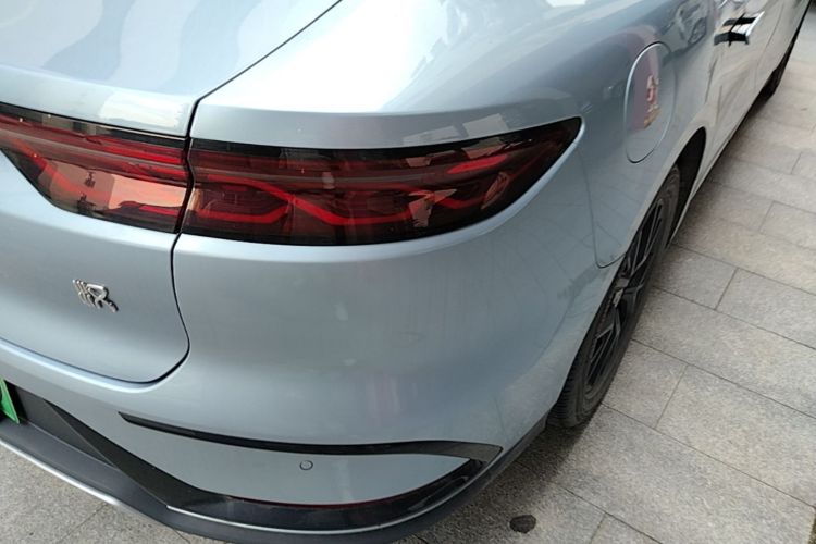 BYD Han 2023 car image #8