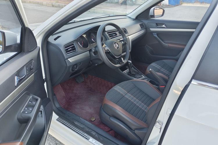 Volkswagen Lavida 2020 car image #9