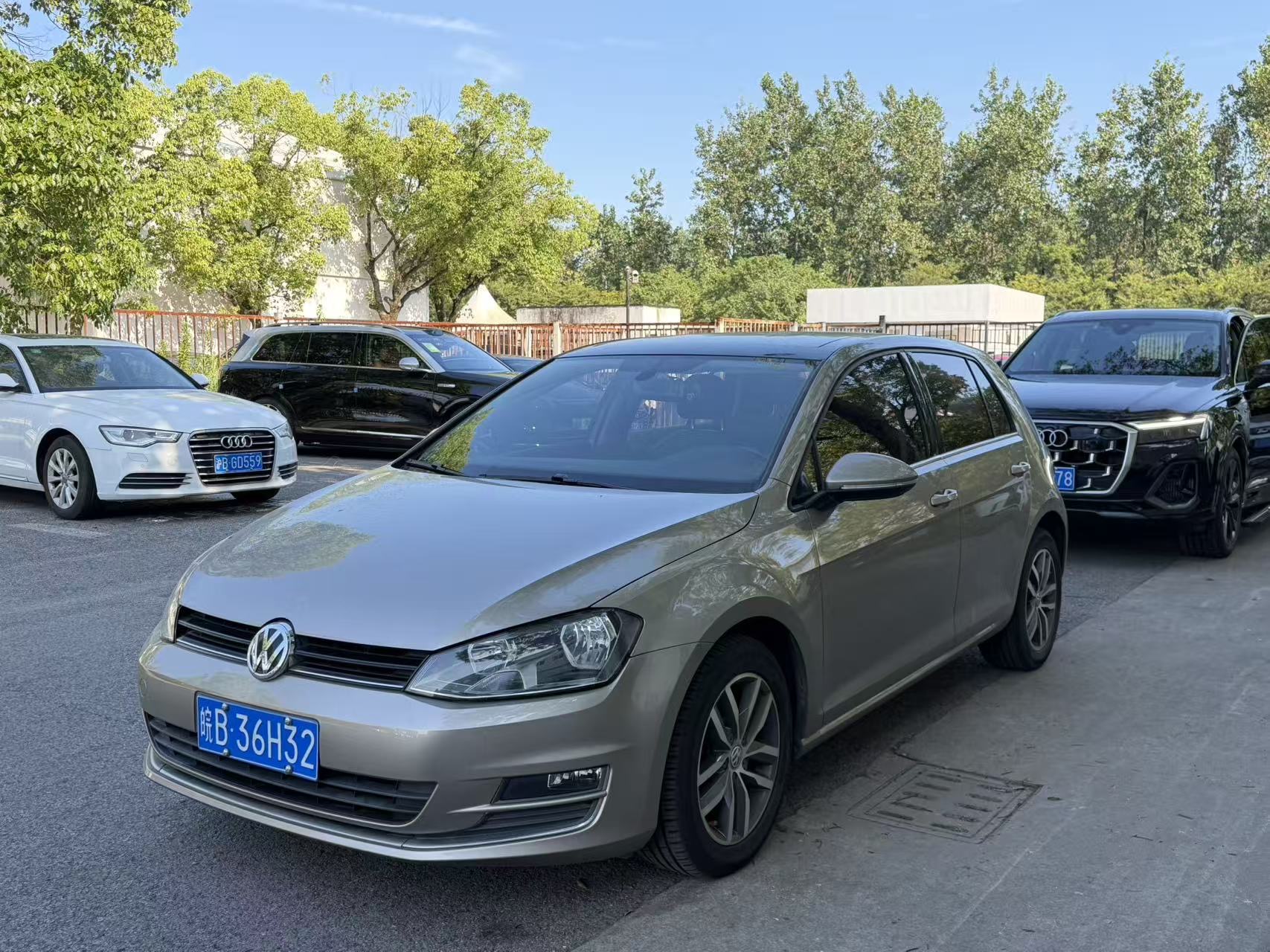 Volkswagen Golf 2016 car image 