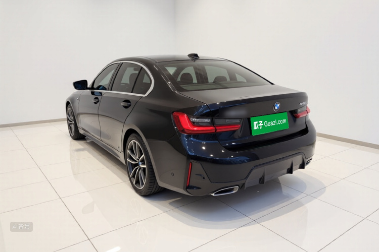 BMW 3 Series 2024 #5 BMW 3 Series 2024 car image #5