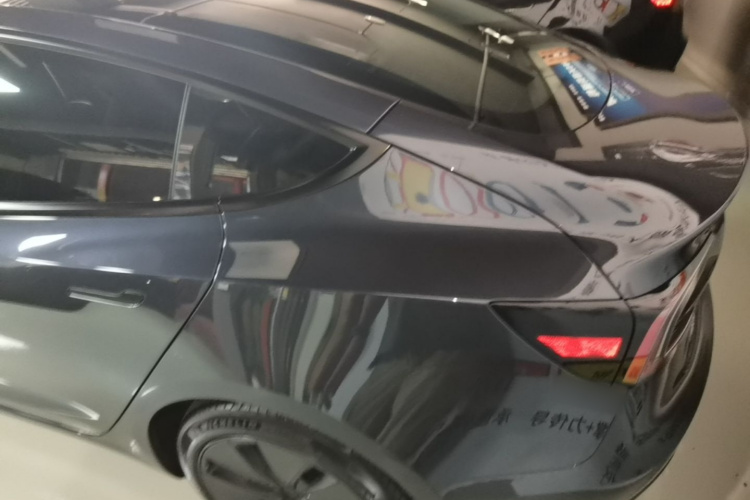 Tesla Model 3 2024 car image #5