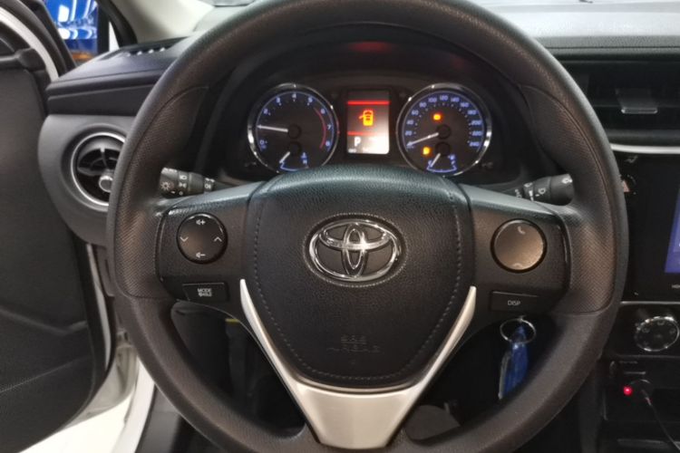 Toyota Corolla 2018 car image #11