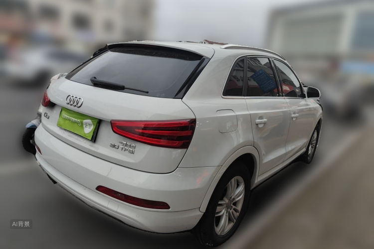 Audi Q3 2015 car image #7