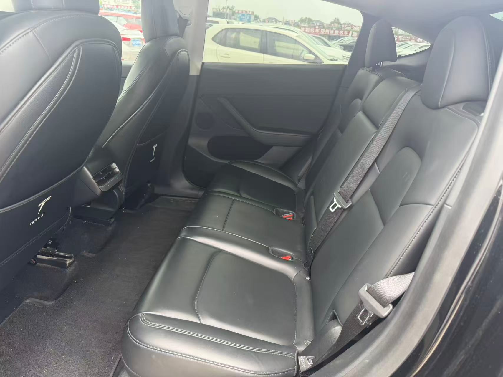 Tesla Model Y 2021 #5 Tesla Model Y 2021 car image #5