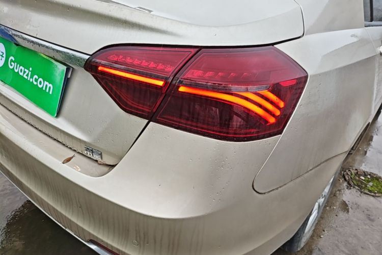 GEELY Emgrand 2020 #8 GEELY Emgrand 2020 car image #8