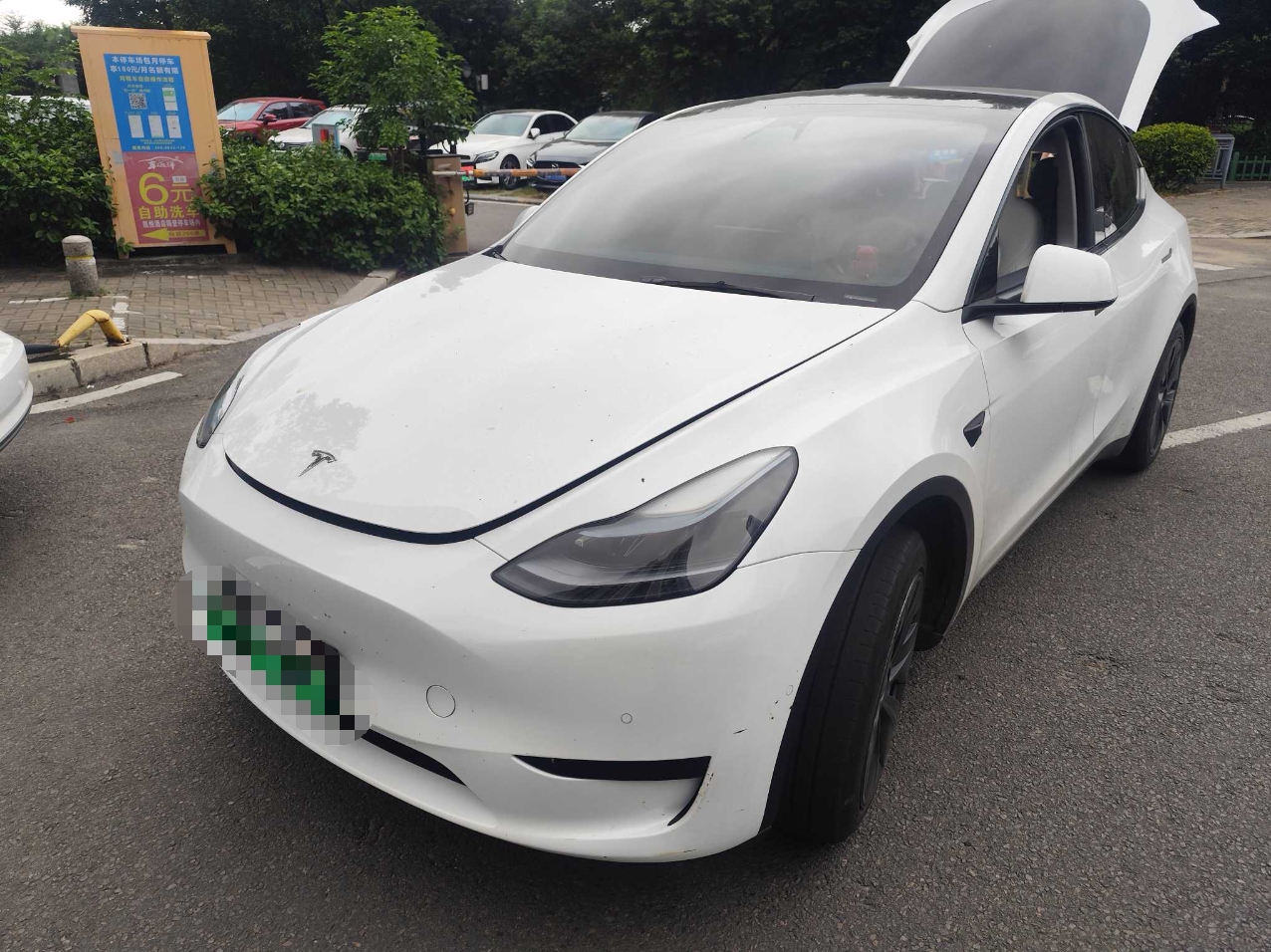 Tesla Model Y 2023 imagem de carro 