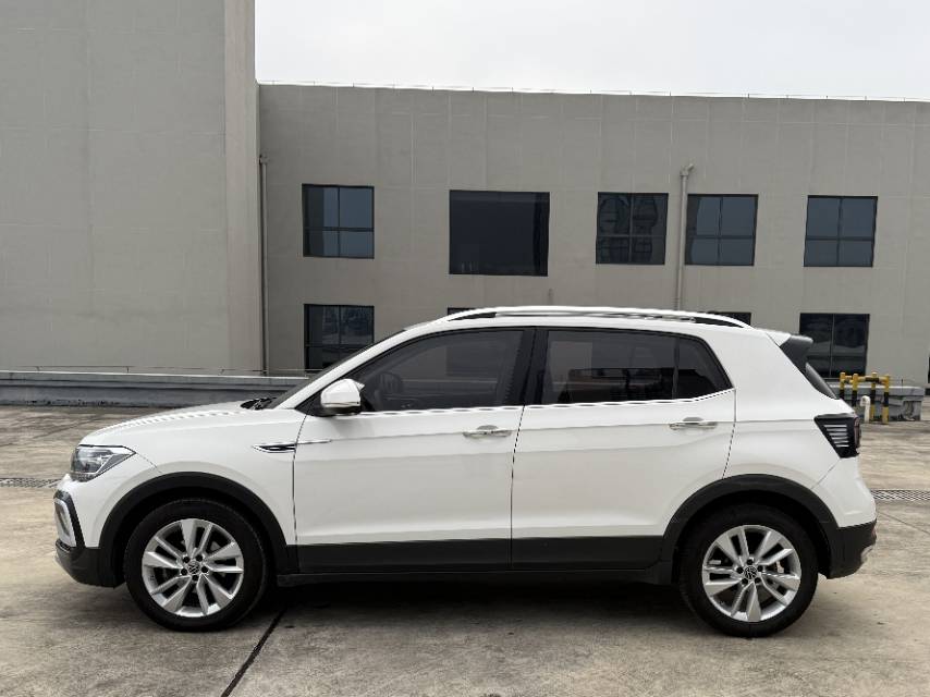 Volkswagen T-Cross 2021 #3 Volkswagen T-Cross 2021 car image #3