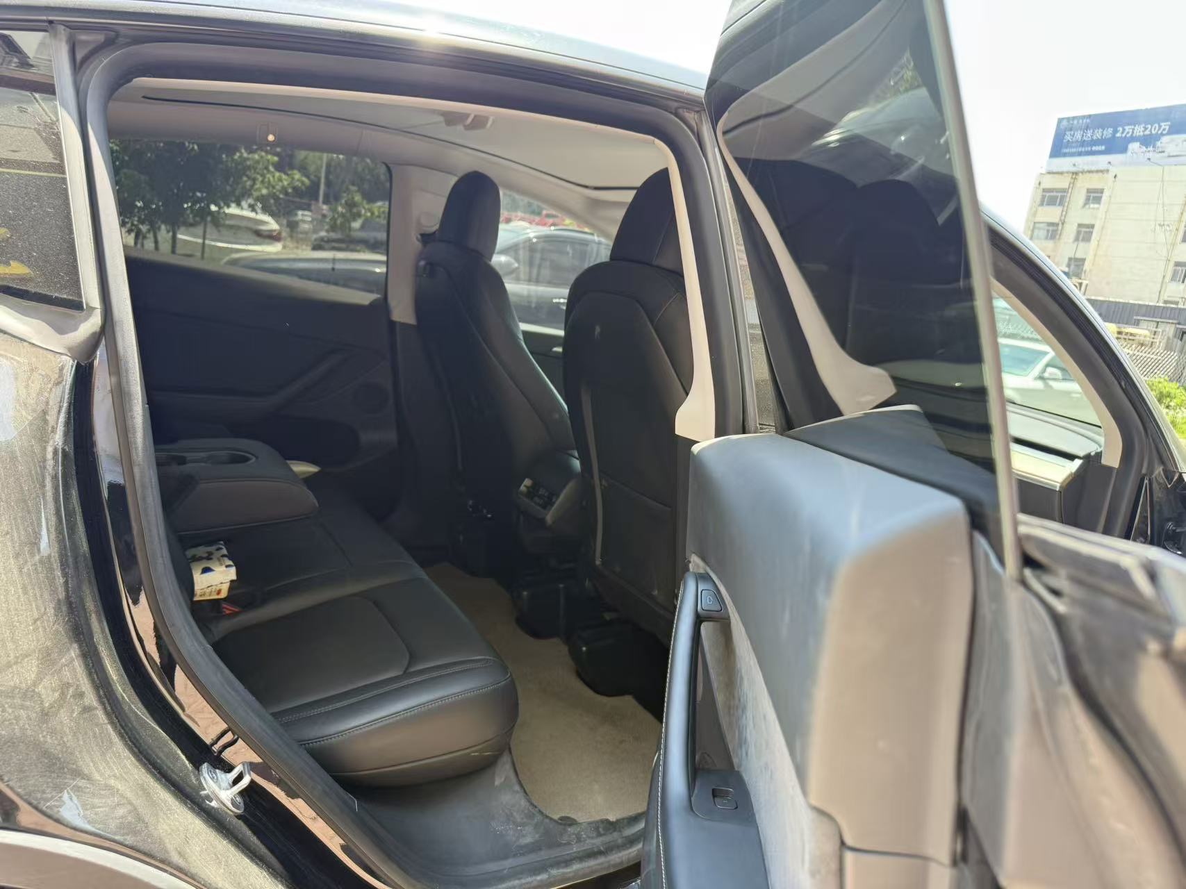 Tesla Model Y 2022 #6 Tesla Model Y 2022 car image #6