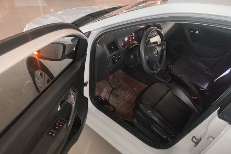 Volkswagen Polo 2017 #16 Volkswagen Polo 2017 car image #16