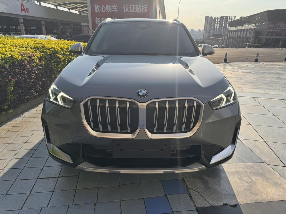 BMW X1 2023 car image #2