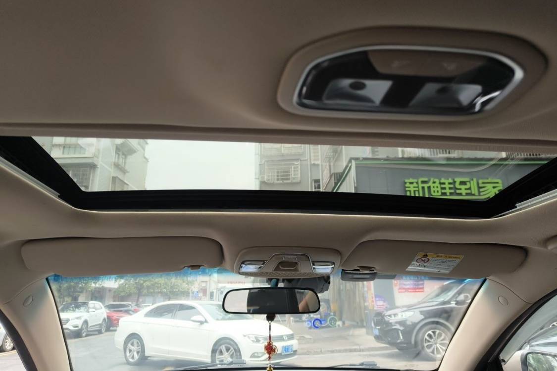 GEELY Emgrand 2018 image de voiture #21