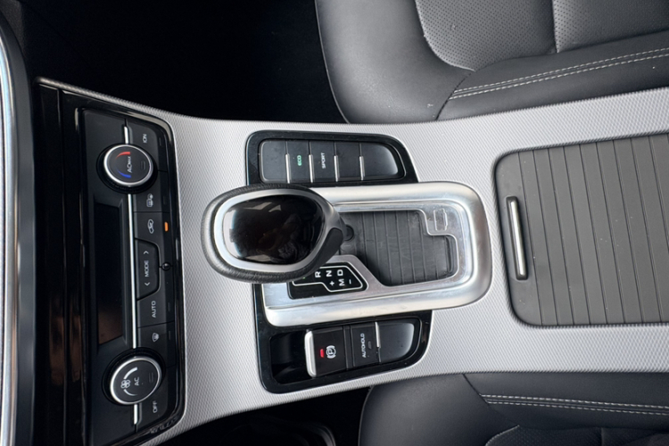 GEELY Emgrand GL 2020 #20 GEELY Emgrand GL 2020 car image #20