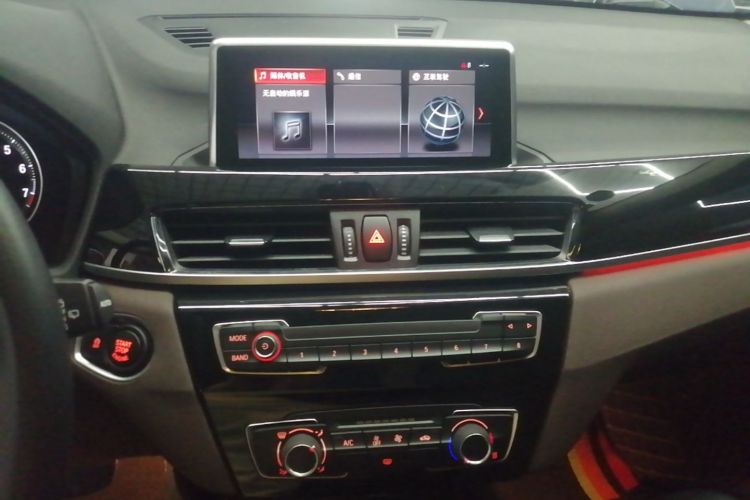 BMW X1 2019 #13 BMW X1 2019 car image #13