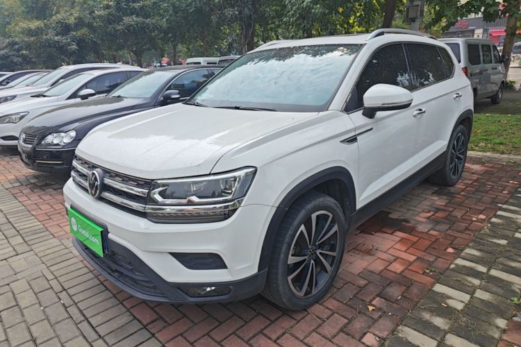 Volkswagen Tharu 2021 car image #2