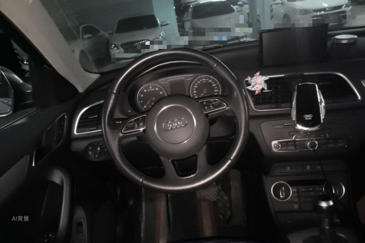 Audi Q3 2019 car image #12