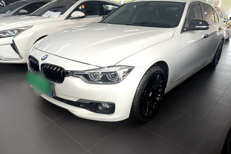 BMW 3 Series 2018 car image #2