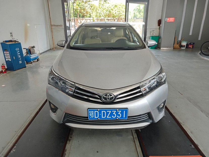 Toyota Corolla 2015 #2 Toyota Corolla 2015 car image #2