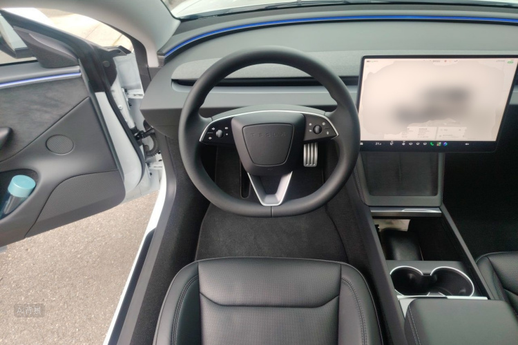Tesla Model 3 2025 #12 Tesla Model 3 2025 car image #12