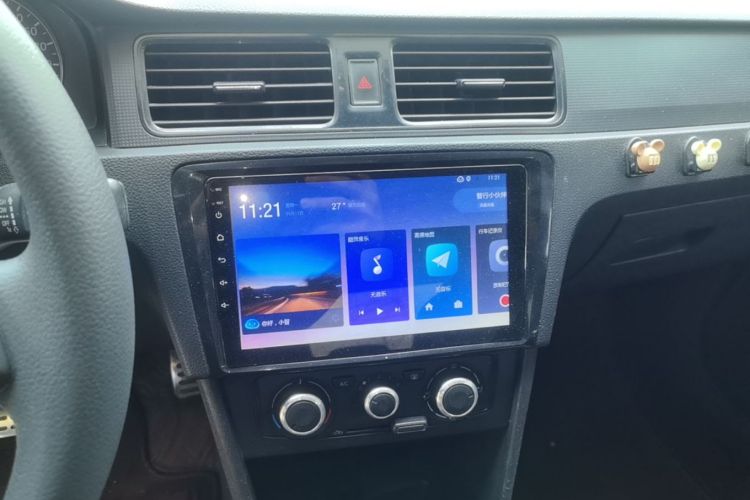 Volkswagen Santana 2015 image de voiture #13